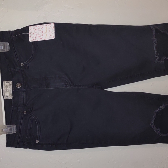 Free People NWT  busted knees skinny  leg jeans in Washed Black - Picture 3 of 10